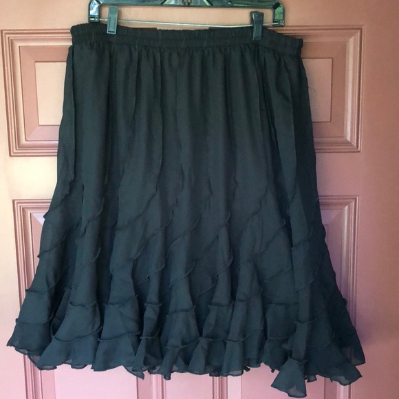 Wear Abouts Dresses & Skirts - Flouncy skirt